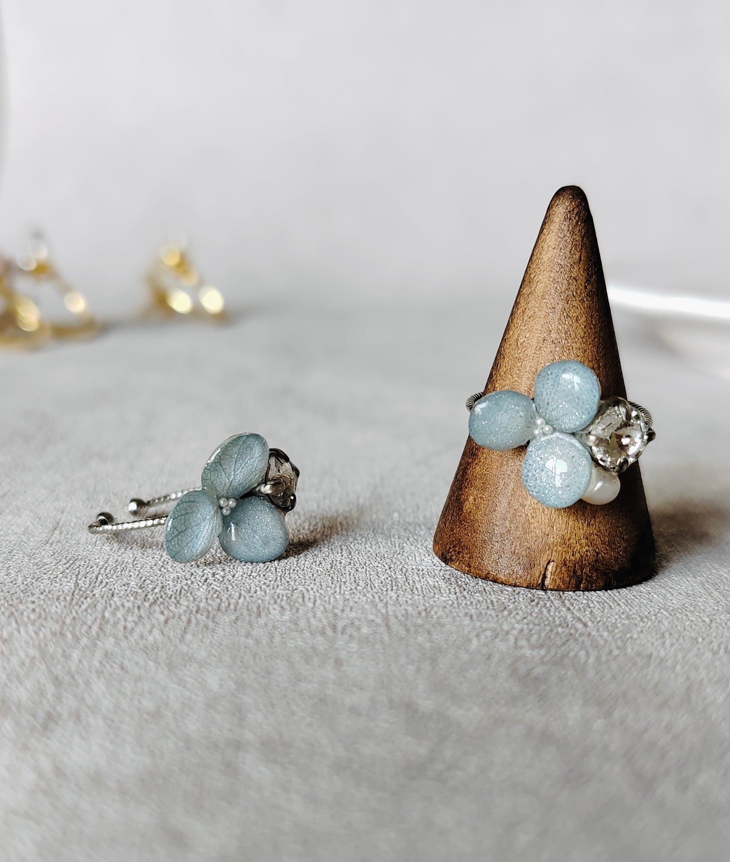 Hydrangea Clover Ring