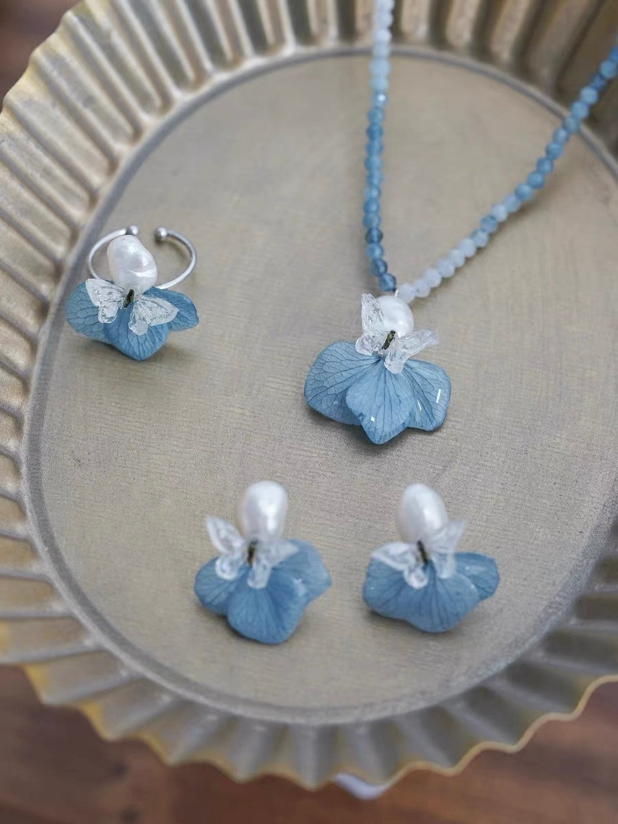 Butterfly's Love Letter - Blue Earrings