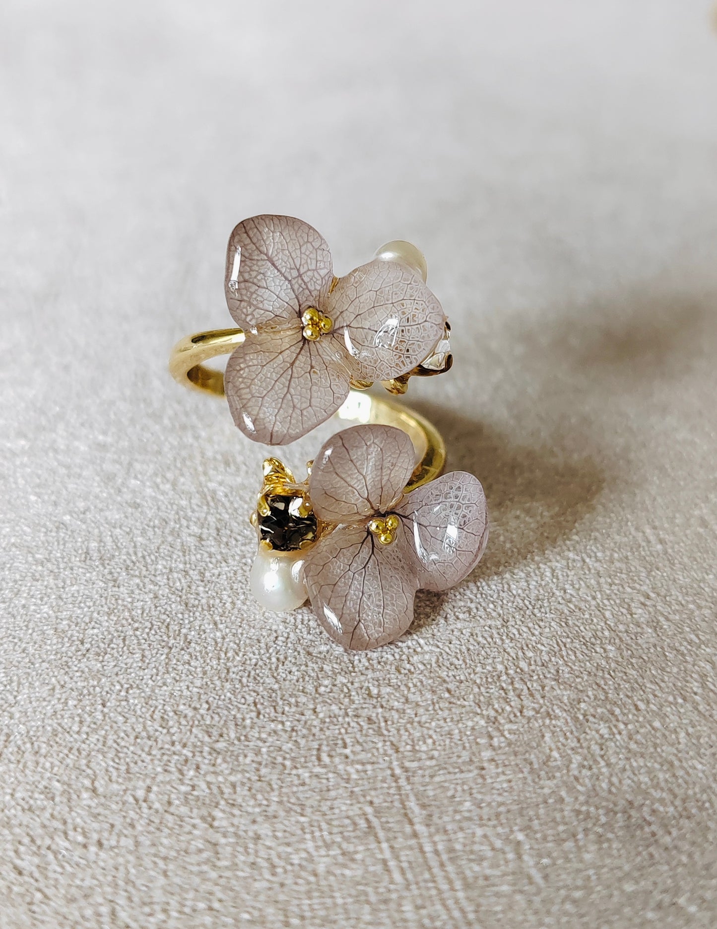 Hydrangea Clover Ring — Double Bloom