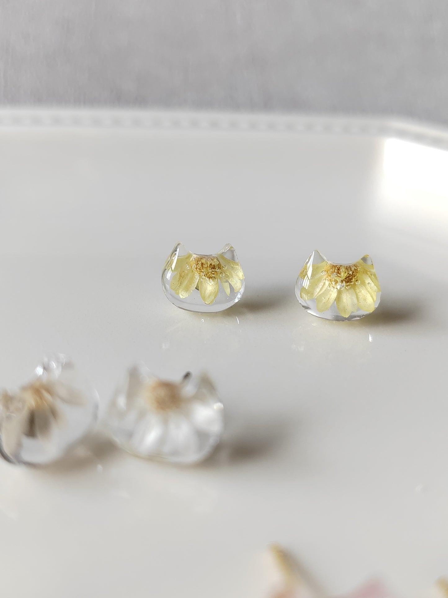 Pressed Wishes Earrings — Cat Ear Daisy (S925 Silver)