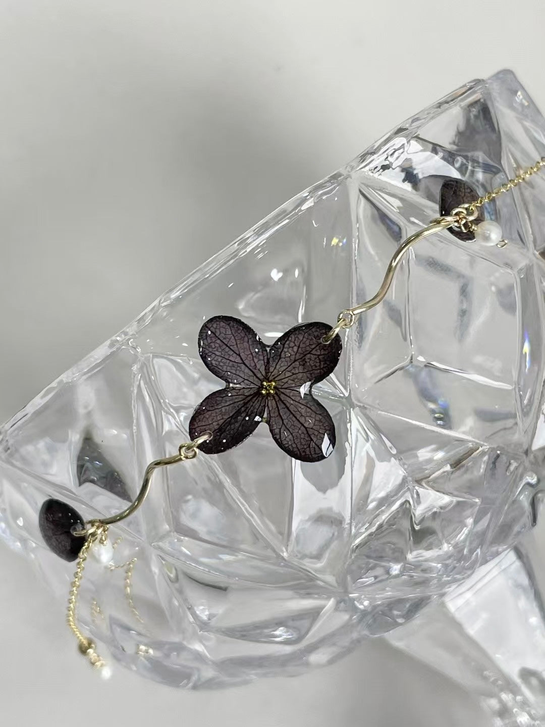 Hydrangea Whisper Bracelet — Midnight