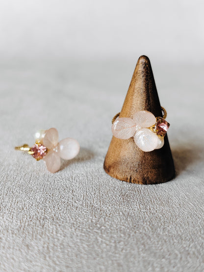 Hydrangea Clover Ring